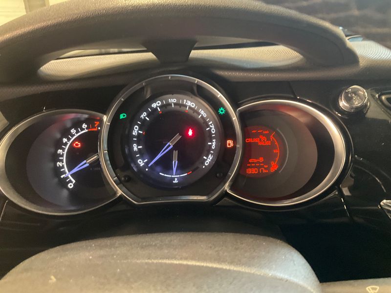 Citroen DS3 1.6 THP SportChic — zdjęcie 4