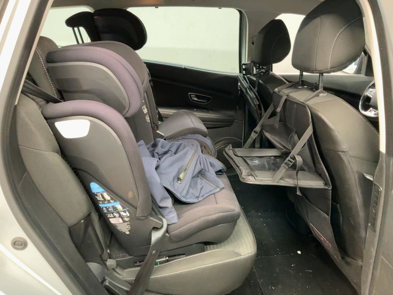 Renault Grand Scenic 1.6 dCi Energy Zen — zdjęcie 14