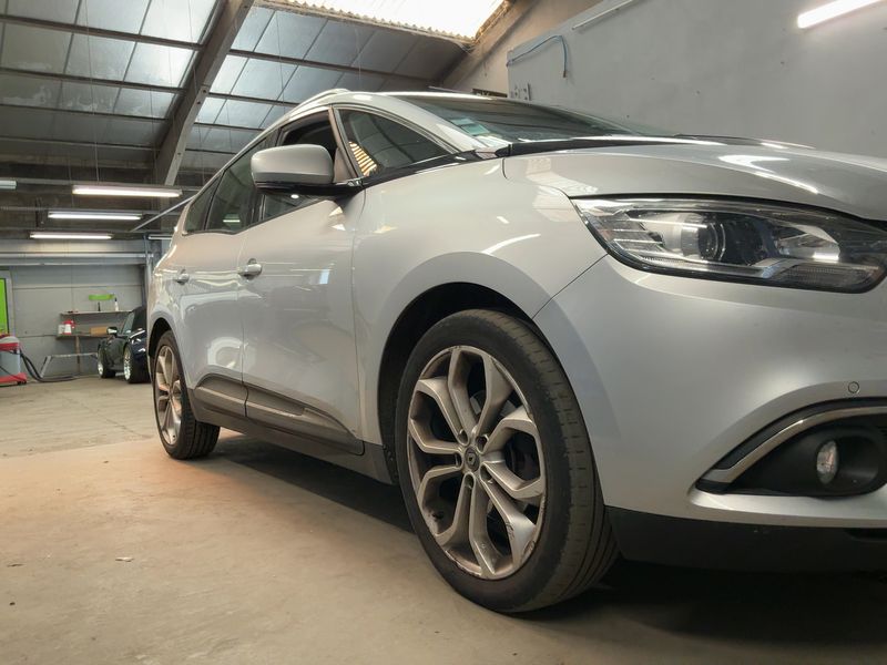Renault Grand Scenic 1.6 dCi Energy Zen — zdjęcie 8