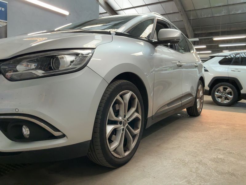 Renault Grand Scenic 1.6 dCi Energy Zen — zdjęcie 2