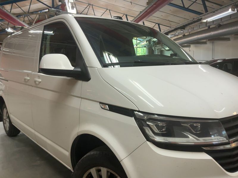 Volkswagen T6 Transporter 2.0 TDI Kasten 4Motion — zdjęcie 8