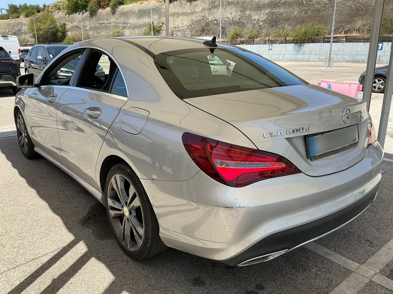 Mercedes-Benz CLA-Klasse CLA 200 d Urban — zdjęcie 3