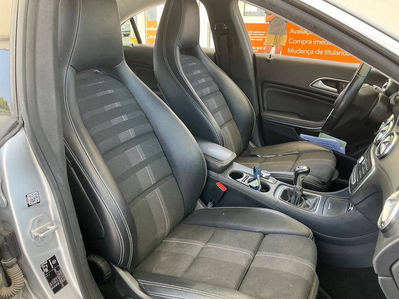 Mercedes-Benz CLA-Klasse CLA 200 d Urban — zdjęcie 11