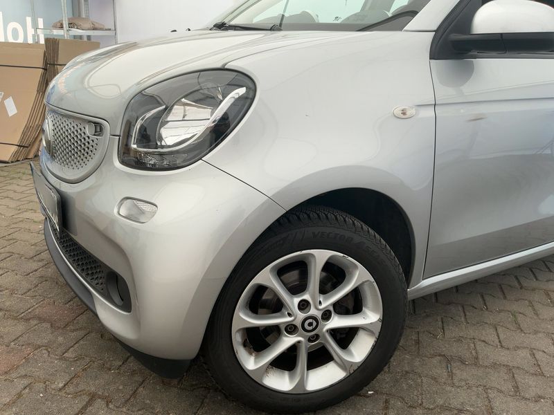 Smart forfour 0.9 Turbo Basis passion 2017 – снимка 2