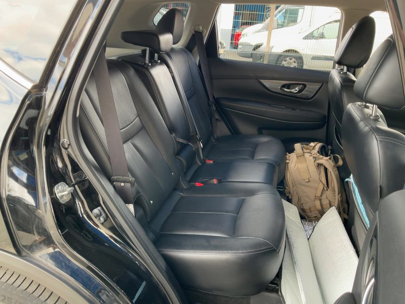 Nissan X-Trail 1.6 dCi Tekna — zdjęcie 14