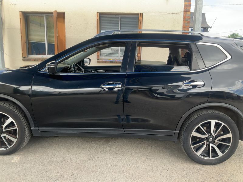 Nissan X-Trail 1.6 dCi Tekna — zdjęcie 4