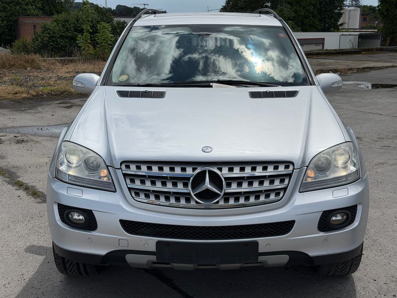 Mercedes-Benz M-Klasse ML 320 CDI — zdjęcie 25