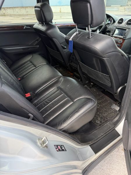 Mercedes-Benz M-Klasse ML 320 CDI — zdjęcie 14