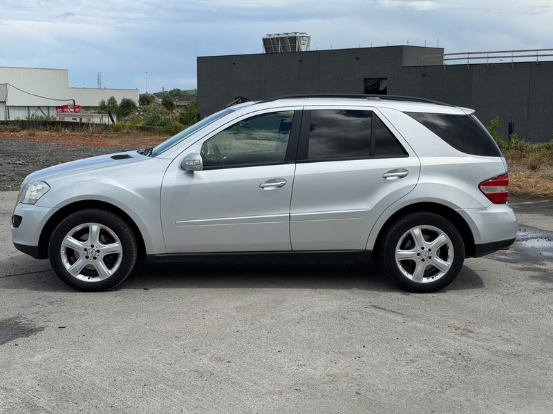 Mercedes-Benz M-Klasse ML 320 CDI — zdjęcie 24