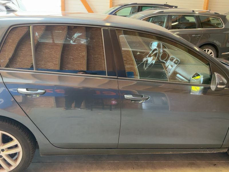 Volkswagen Golf VI 1.6 TDI Comfortline BlueMotion Tech — zdjęcie 7