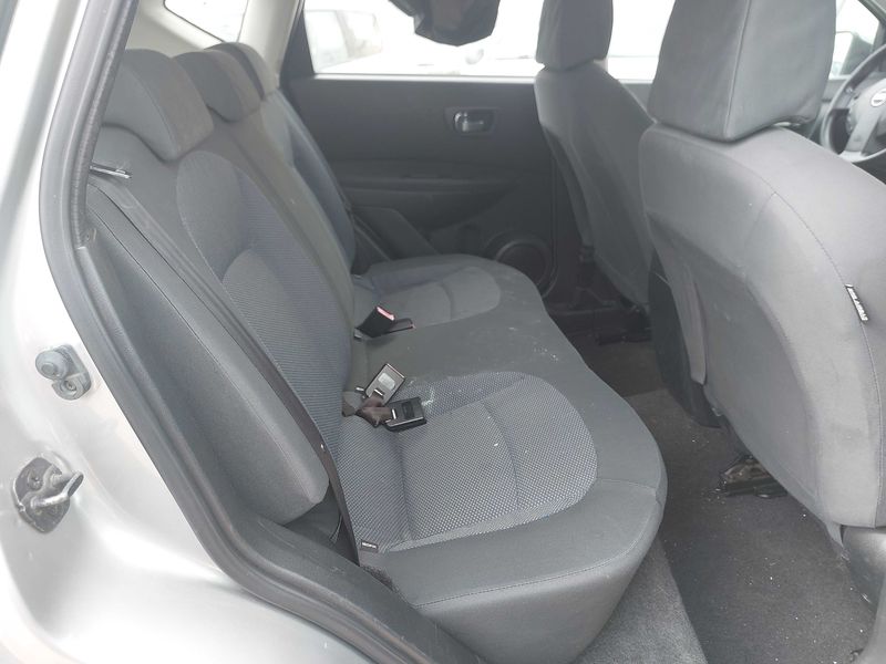 Nissan Qashqai 1.5 dCi Acenta — zdjęcie 13