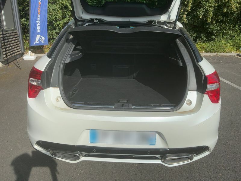 Citroen DS5 2.0 HDi Hybrid4 SportChic — zdjęcie 10
