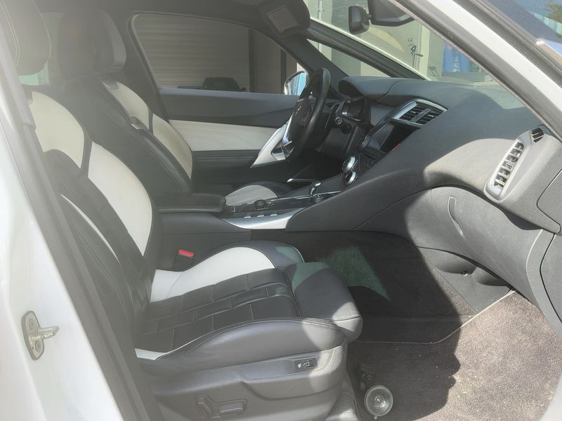 Citroen DS5 2.0 HDi Hybrid4 SportChic — zdjęcie 11