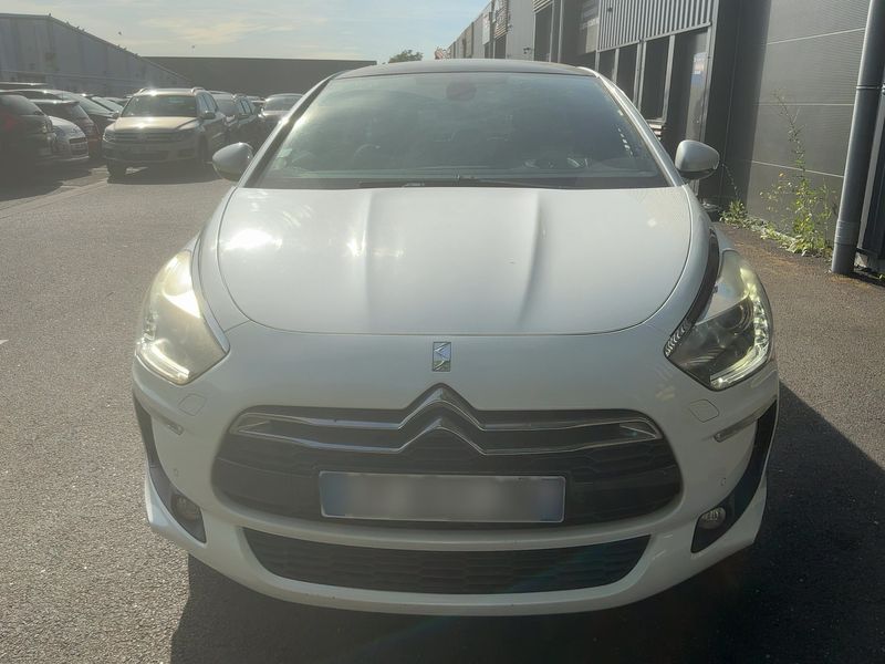 Citroen DS5 2.0 HDi Hybrid4 SportChic — zdjęcie 9