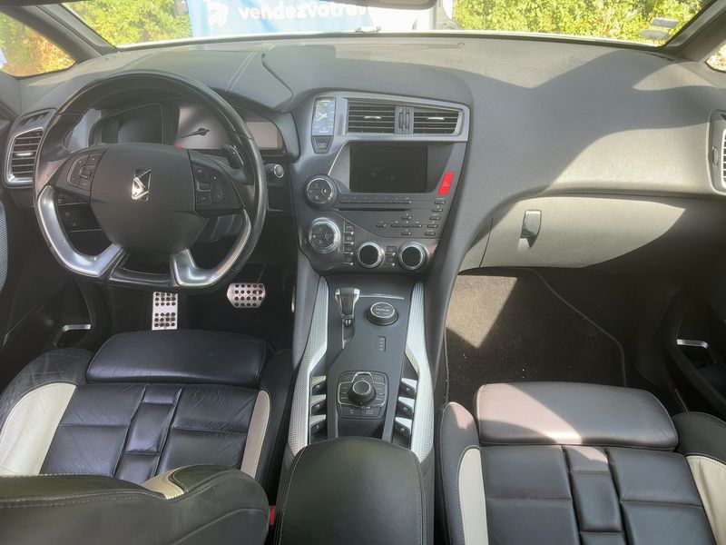 Citroen DS5 2.0 HDi Hybrid4 SportChic — zdjęcie 12