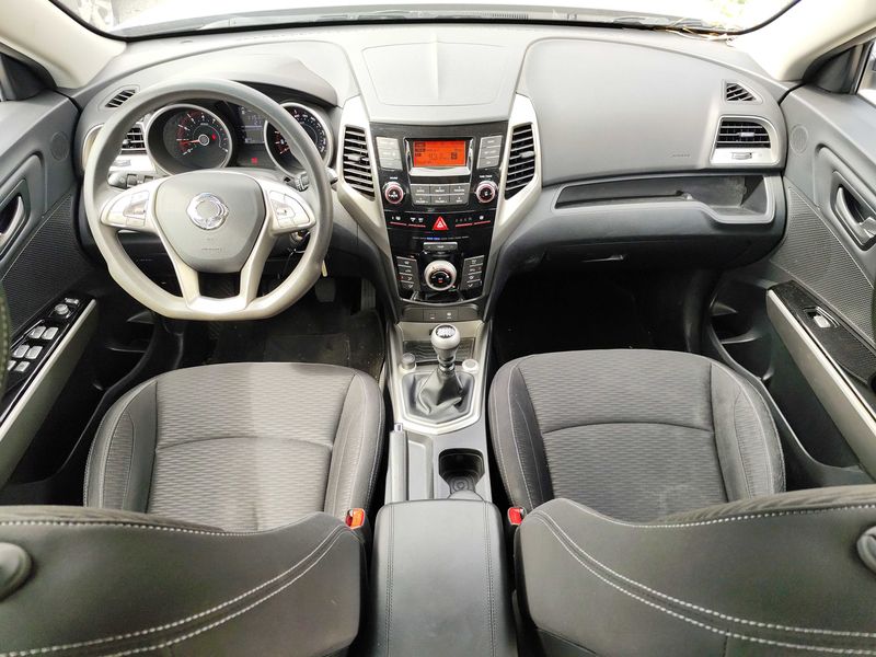 Ssangyong Tivoli 1.6 Line 4x2 — zdjęcie 11