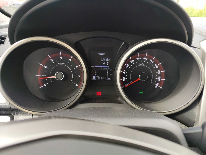 Ssangyong Tivoli 1.6 Line 4x2 — zdjęcie 12