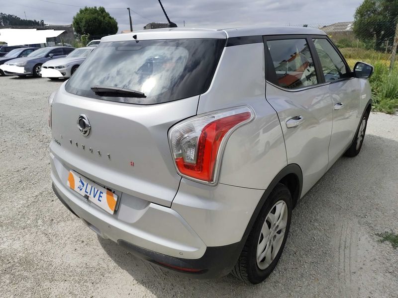 Ssangyong Tivoli 1.6 Line 4x2 — zdjęcie 5