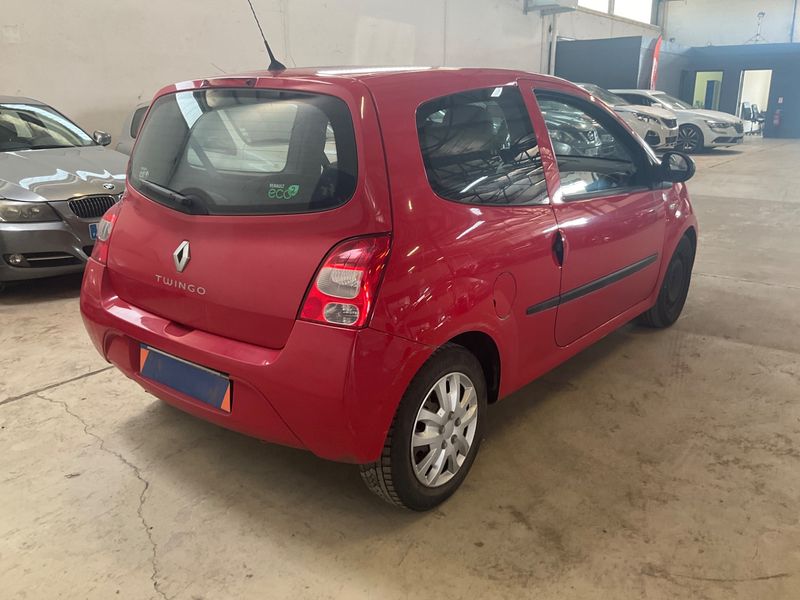 Renault Twingo 1.2 Authentique — zdjęcie 2