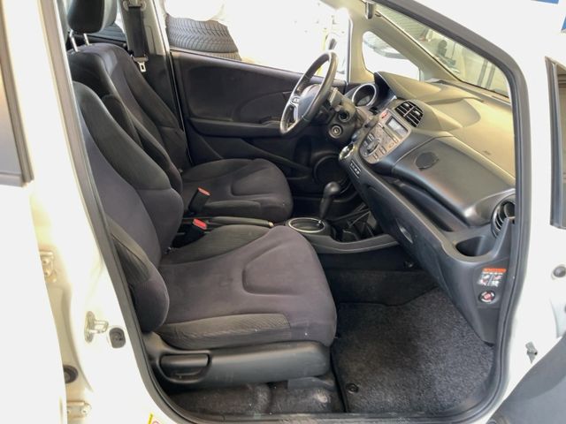 Honda Jazz 1.3 Hybrid Elegance — zdjęcie 11