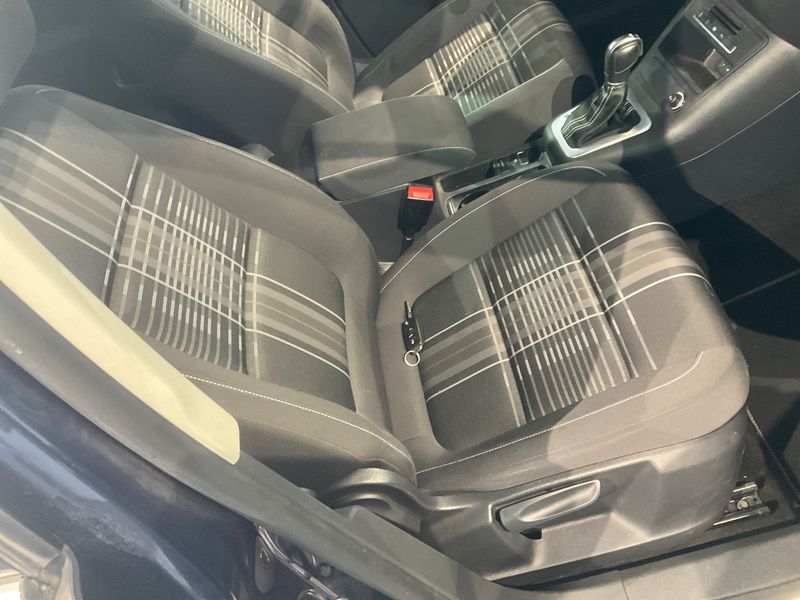 Volkswagen Tiguan 2.0 TDI Sport & Style 4Motion BlueMotion Tech 2016 – снимка 31