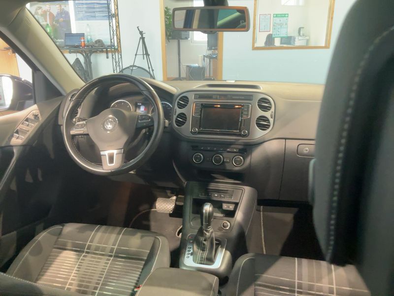 Volkswagen Tiguan 2.0 TDI Sport & Style 4Motion BlueMotion Tech 2016 – снимка 18