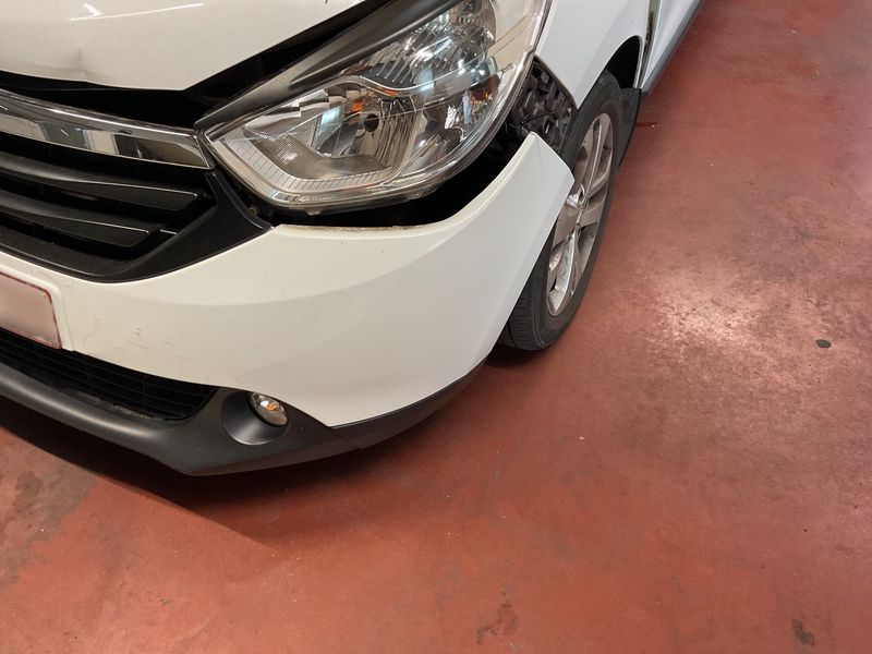 Dacia Lodgy 1.5 dCi Diesel Laureate 2016 – снимка 31