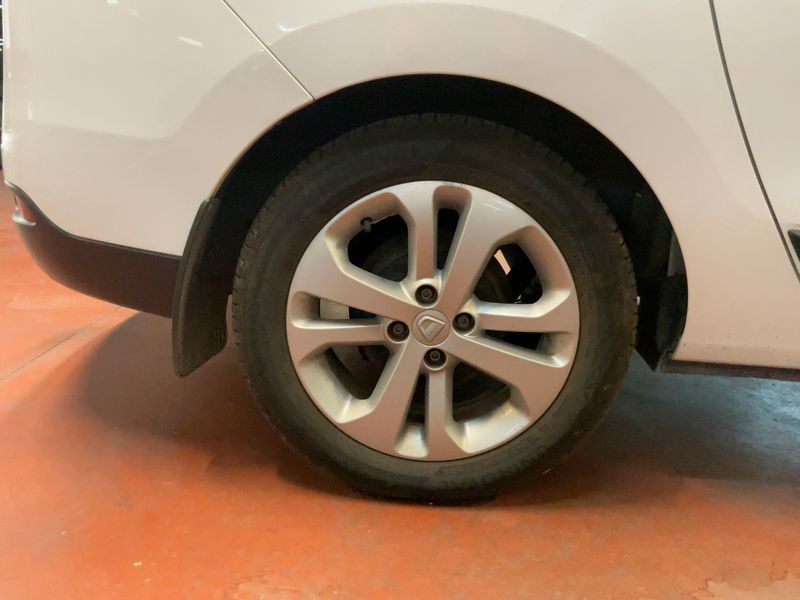 Dacia Lodgy 1.5 dCi Diesel Laureate 2016 – снимка 9