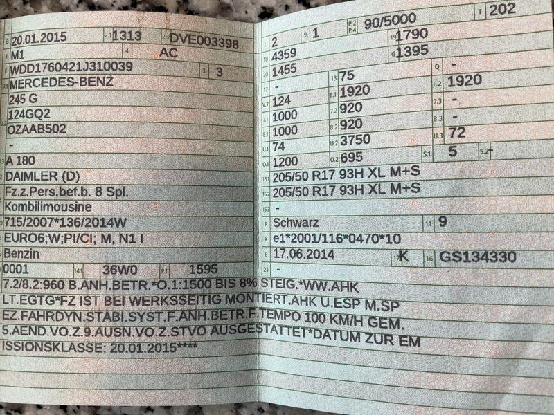 Mercedes-Benz A-Klasse A 180 BlueEfficiency Urban — zdjęcie 15