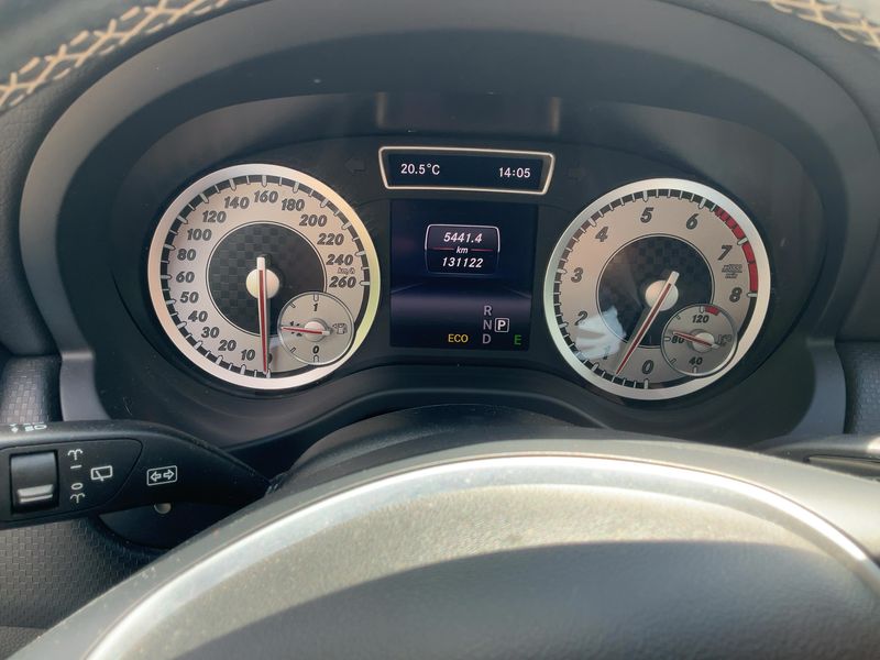 Mercedes-Benz A-Klasse A 180 BlueEfficiency Urban — zdjęcie 13
