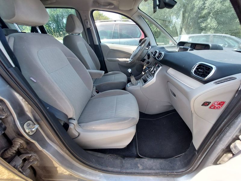 Citroen C3 Picasso 1.6 HDi Exclusive — zdjęcie 10