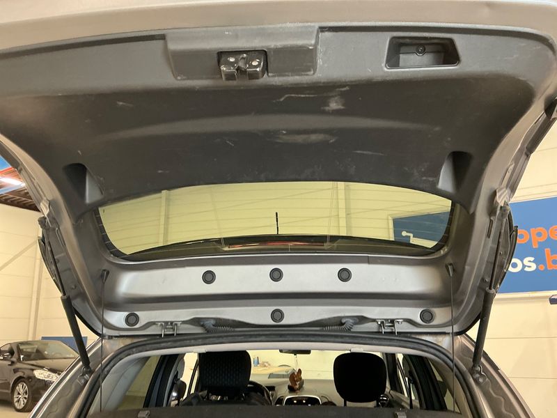 Renault Captur 1.5 dCi Intens 2018 – снимка 42