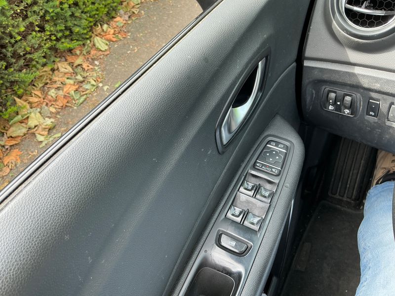 Renault Captur 1.5 dCi Intens 2018 – снимка 46