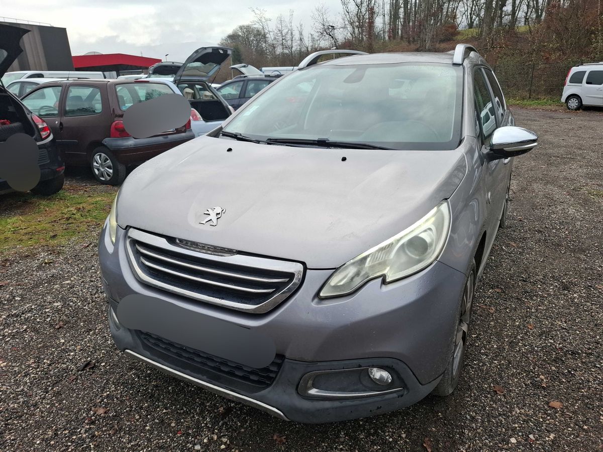 Peugeot 2008 1.2 PureTech Crossway