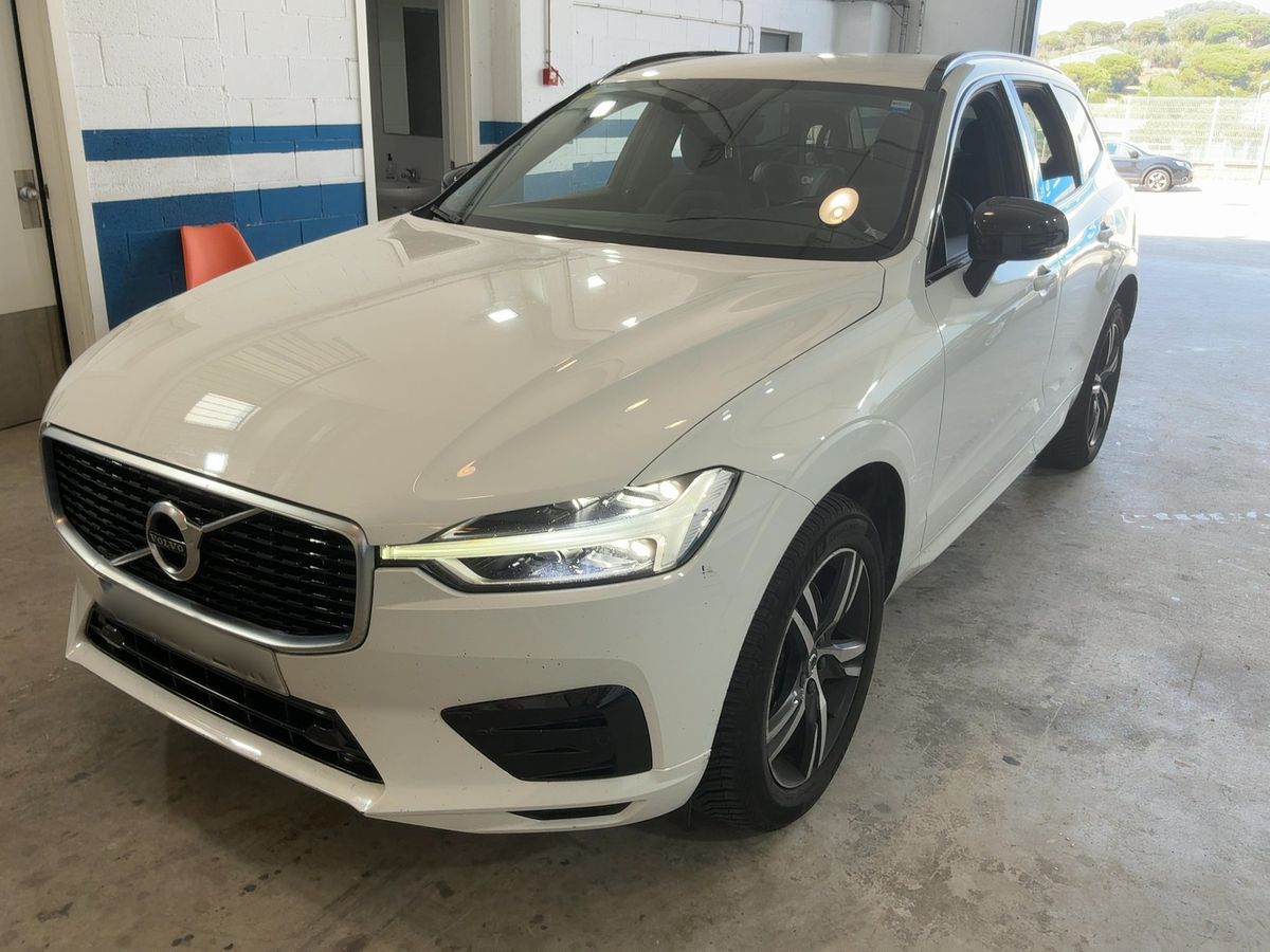 Volvo XC60 2020 — photo 1