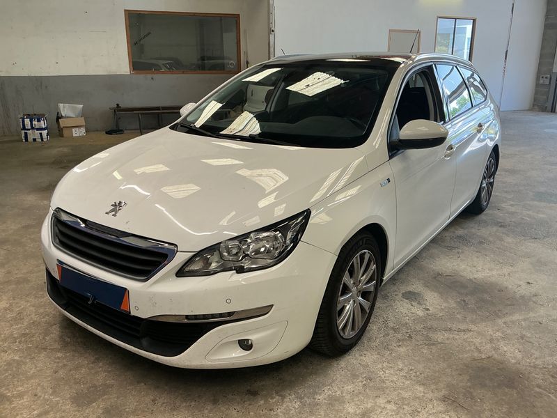 Peugeot 308 1.6 Blue-HDi Style