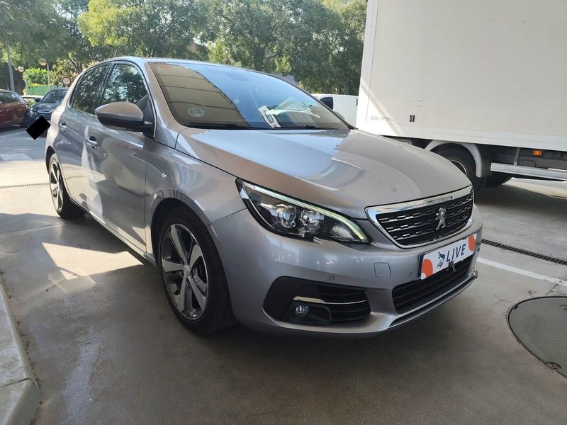 Peugeot 308 1.5 Blue-HDi Allure 2019 – снимка 6
