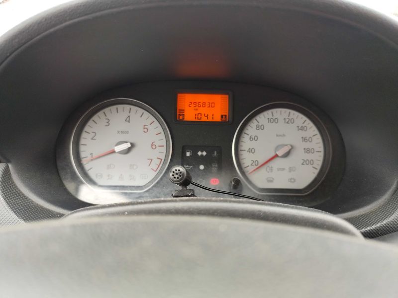 Dacia Sandero 1.5 dCi Laureate — zdjęcie 12