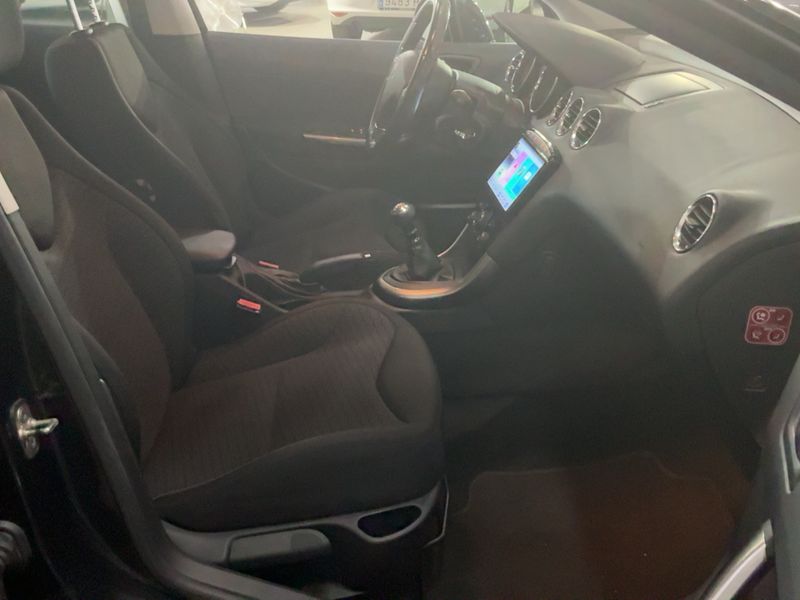 Peugeot 308 2.0 HDi Allure 2012 – снимка 16