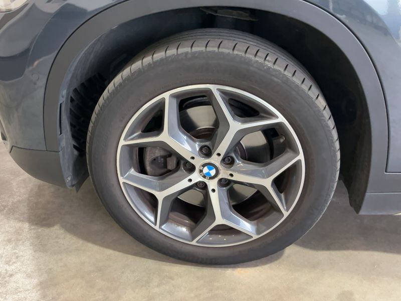 BMW X1 sDrive 20i xLine 2018 – снимка 3