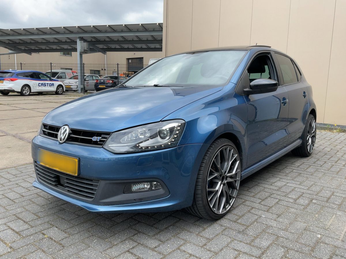 Volkswagen Polo 2015