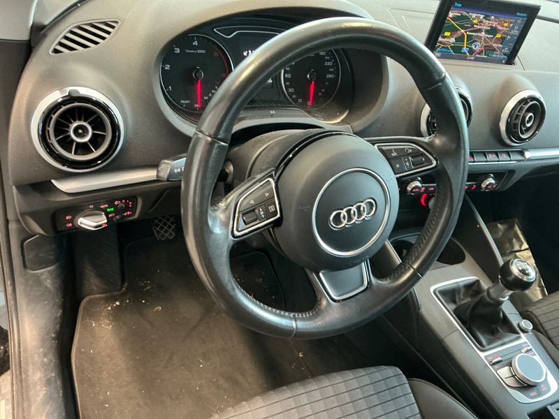 Audi A3 Sportback 1.6 TDI Ambition 2016 – снимка 28