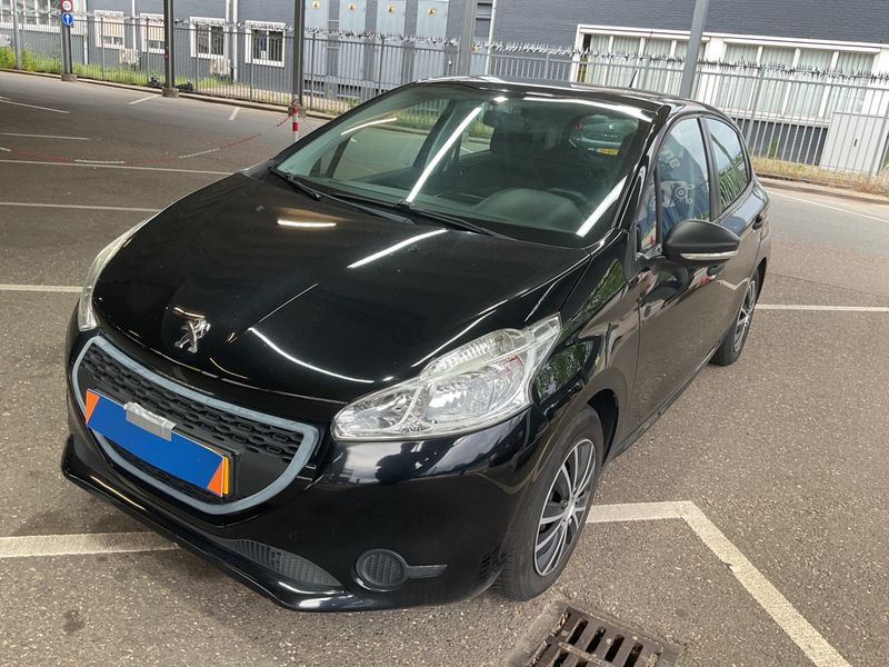Peugeot 208 1.0 VTi Access — zdjęcie 1