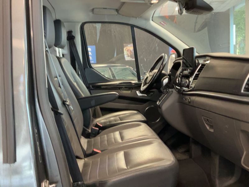 Ford Tourneo Custom 2.0 TDCi 320 L1 Titanium — zdjęcie 11