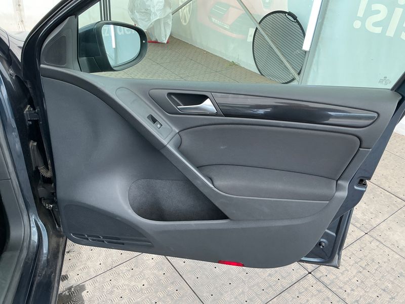 Volkswagen Golf VI 1.4 TSI Comfortline 2009 – снимка 27