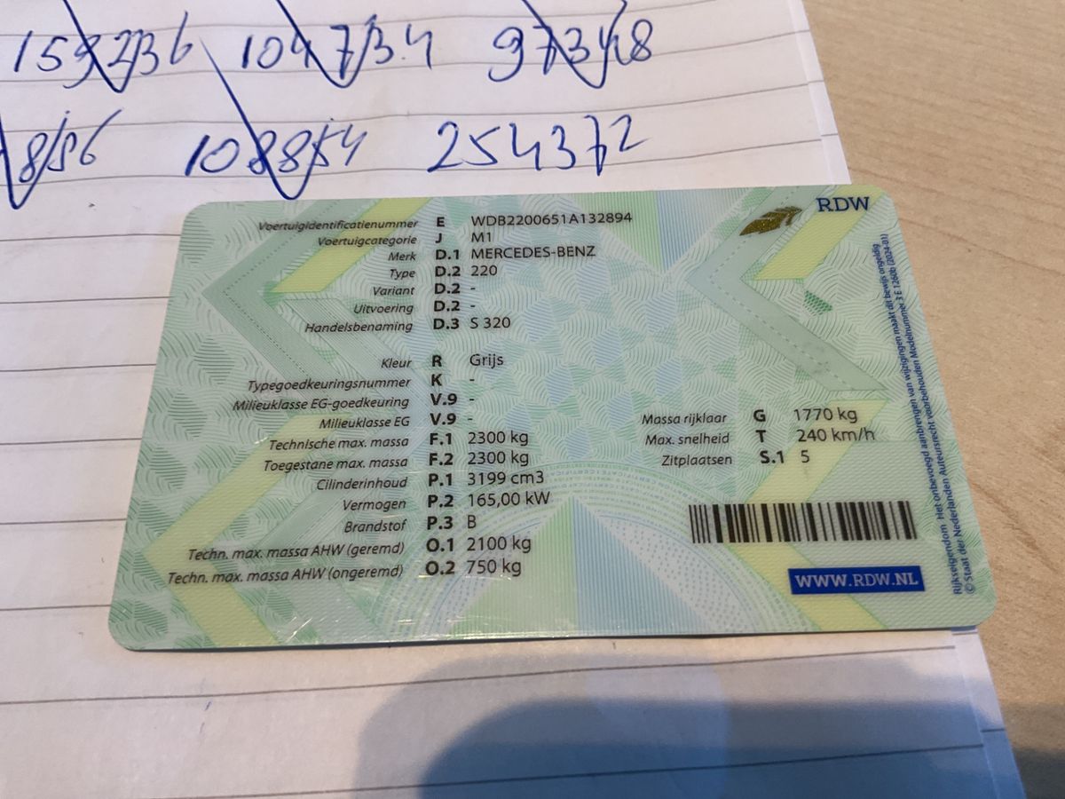 Mercedes-Benz S-Klasse S 320