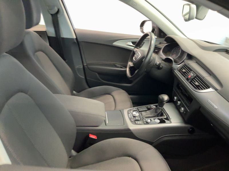 Audi A6 2.8 V6 FSI quattro 2012 – снимка 17