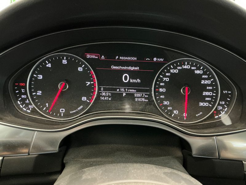 Audi A6 2.8 V6 FSI quattro 2012 – снимка 19