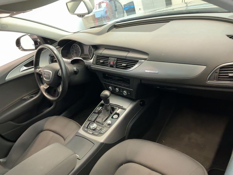 Audi A6 2.8 V6 FSI quattro 2012 – снимка 18