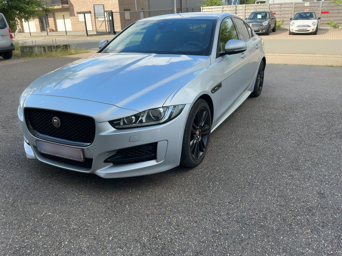 Jaguar XE 2018